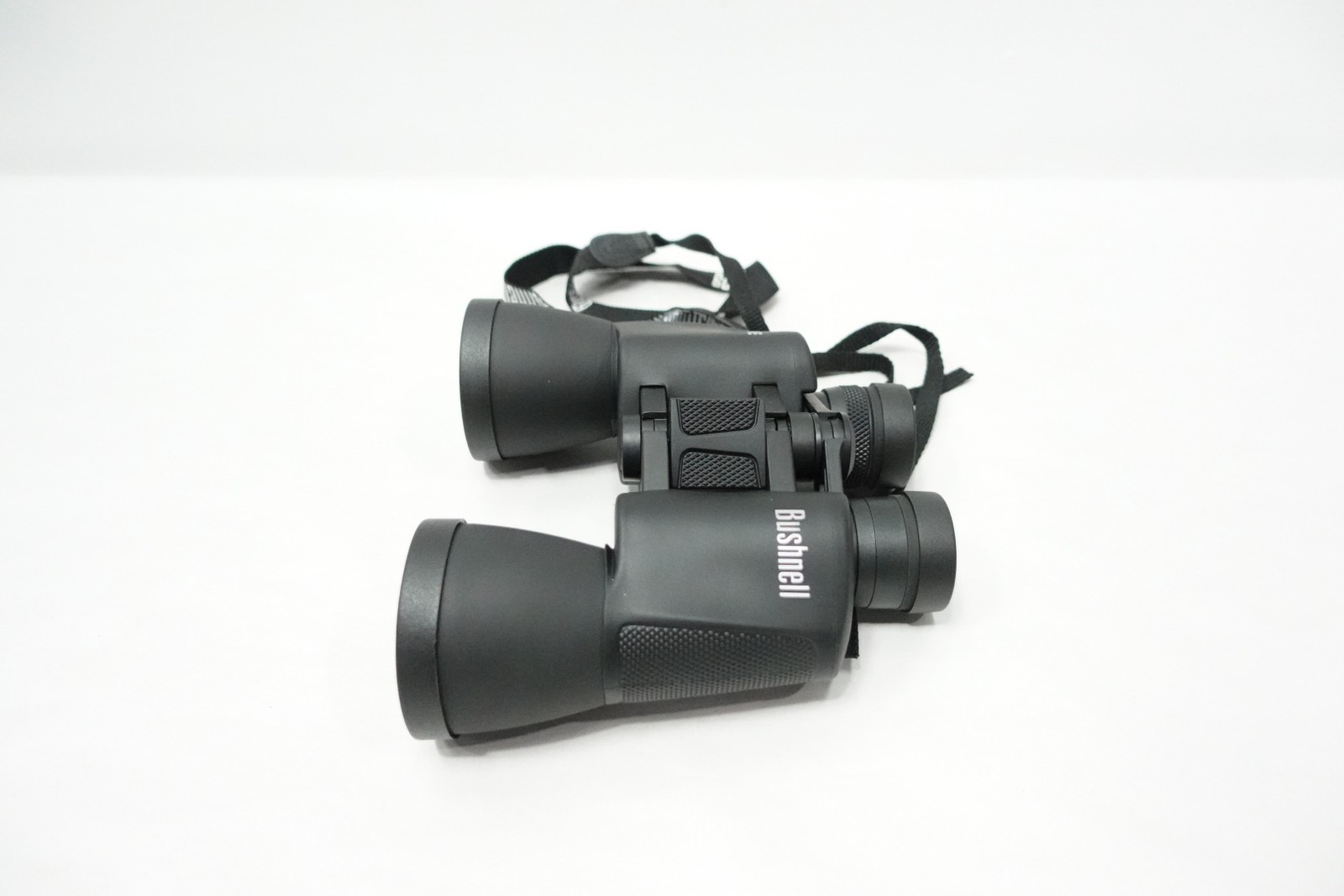 Bushnell FOV341FT Wide Angle Binocular W/ Case