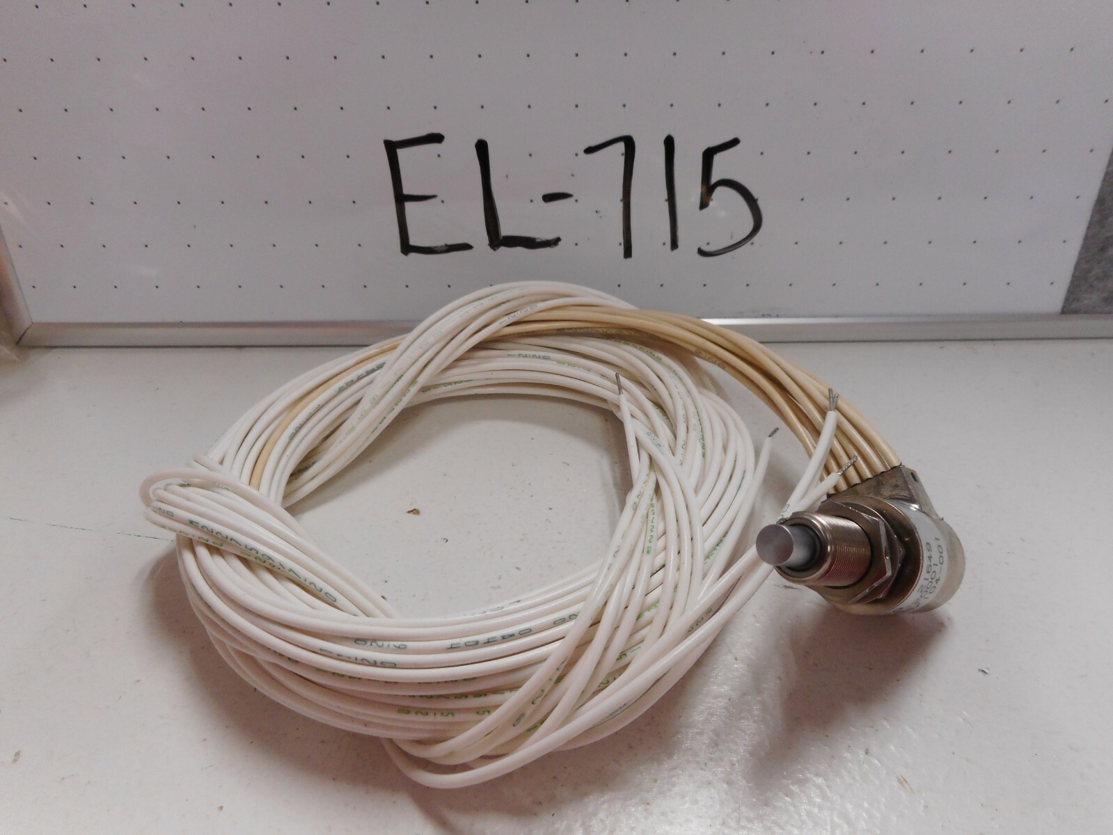 NOS M8805/104-001 MIL-SPEC SEALED SWITCH