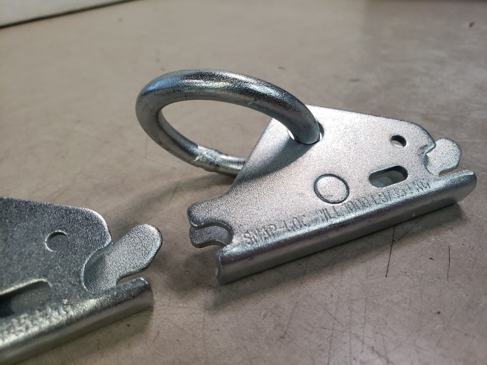 Lot of 2 – SNAP-LOC SLAEARI E-Fitting with Ring, 3″ W, 1,000 lb 15X214
