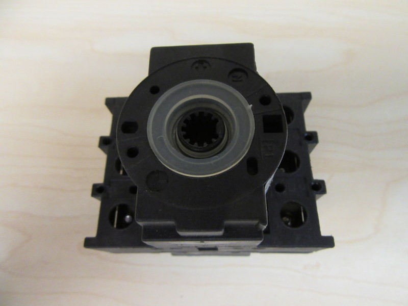 Moeller P1-25 Disconnect Switch Base P125
