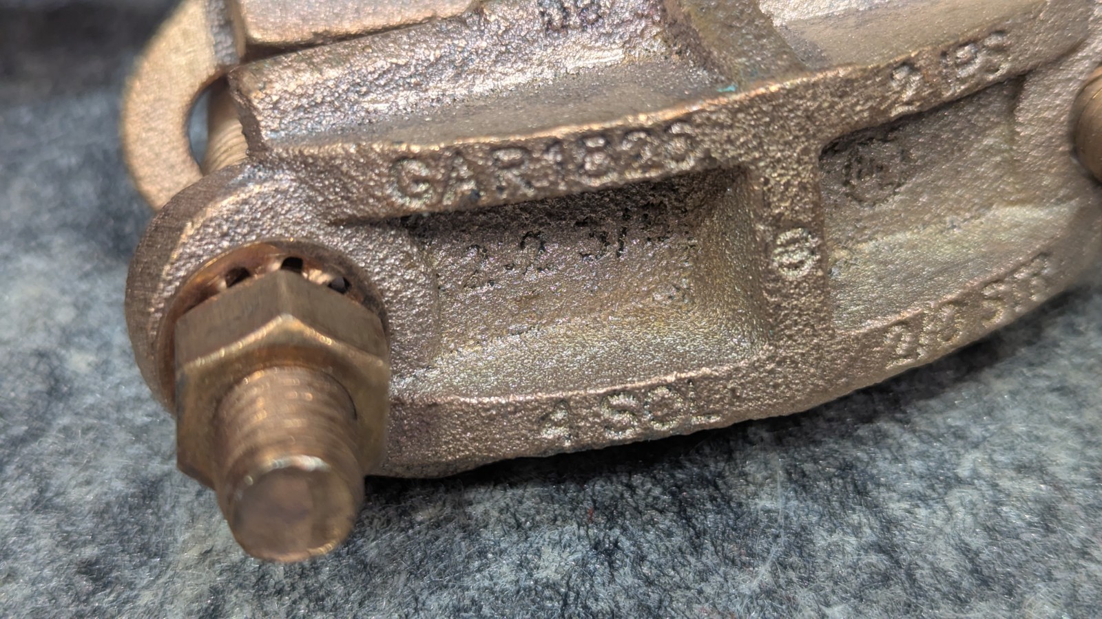 🔥New🔥 BURNDY GAR1826 – Mechanical Grounding Connector, Cable to Rod or Pipe