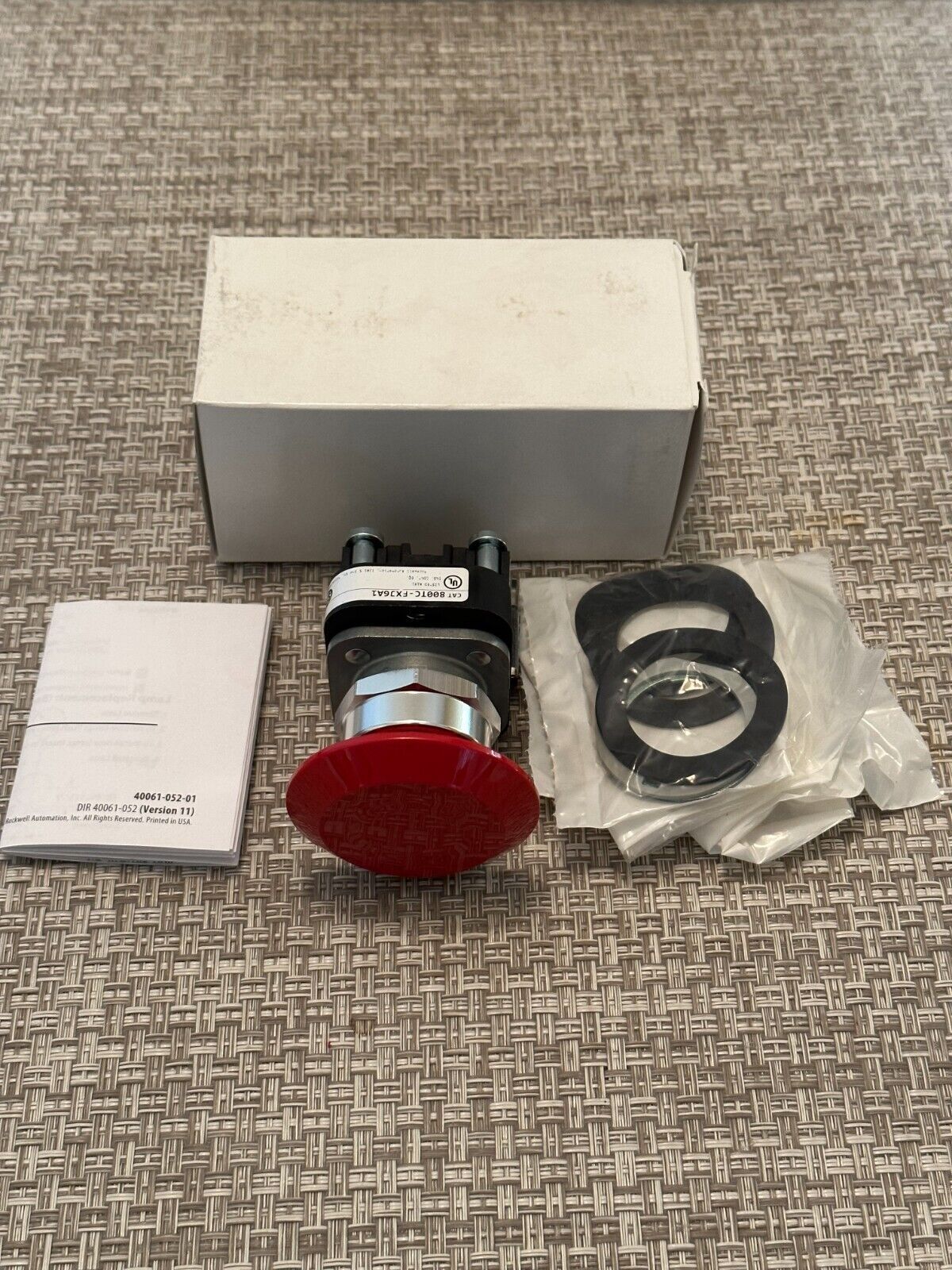 New! Allen Bradley 800TC-FXJ6A1 30mm Push Button Red Jumbo Mushroom 2 Position