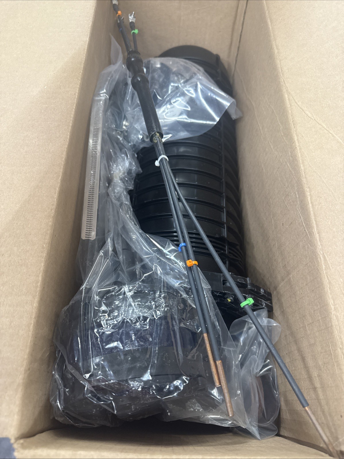 CommScope FOSC450-B6-6-24-1-B3V-AL Optic Splice Closure (New in Box) 760240818