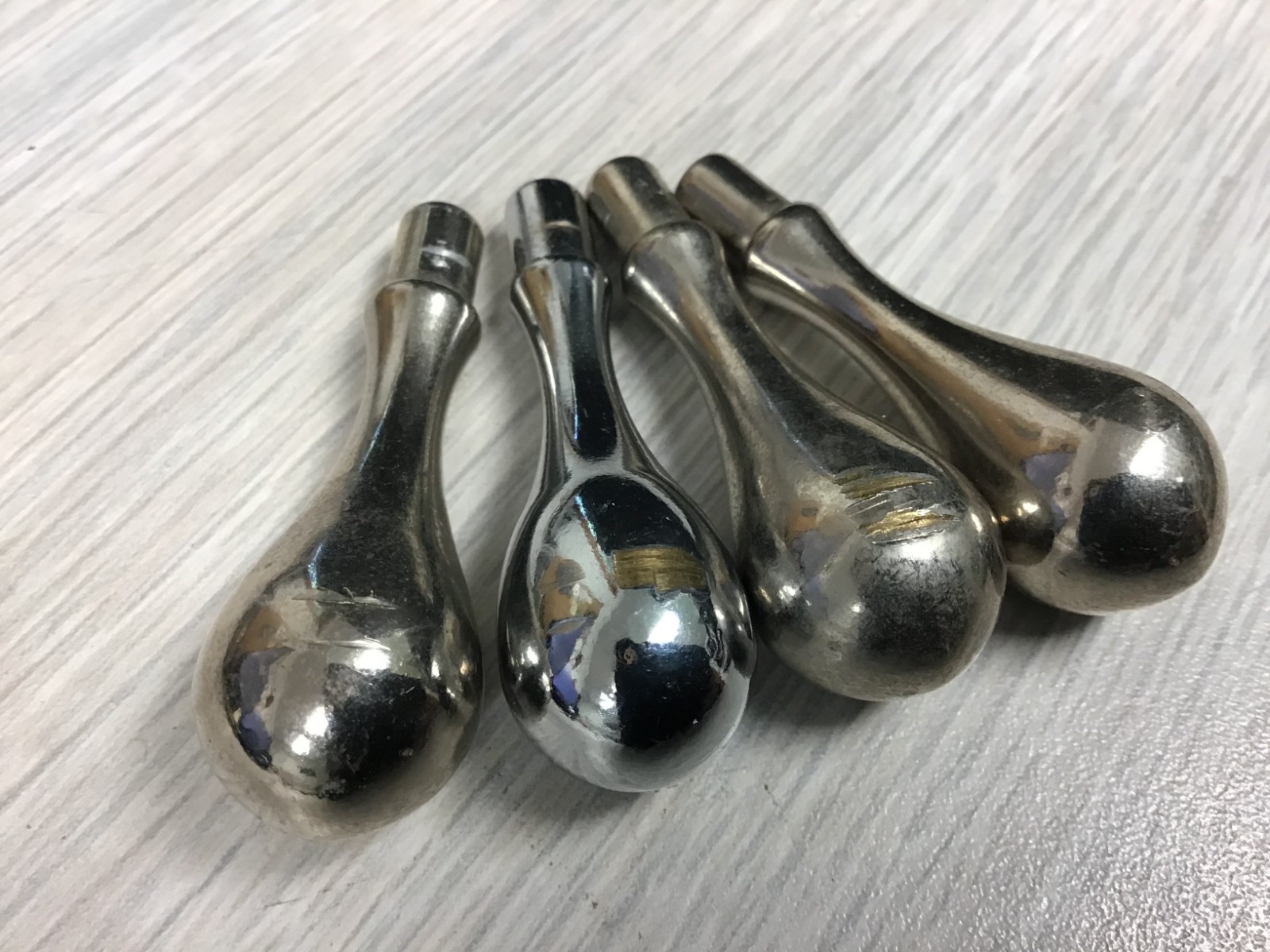 (4PCS) Handle grip for revolving handwheel NON THREADED-.250″