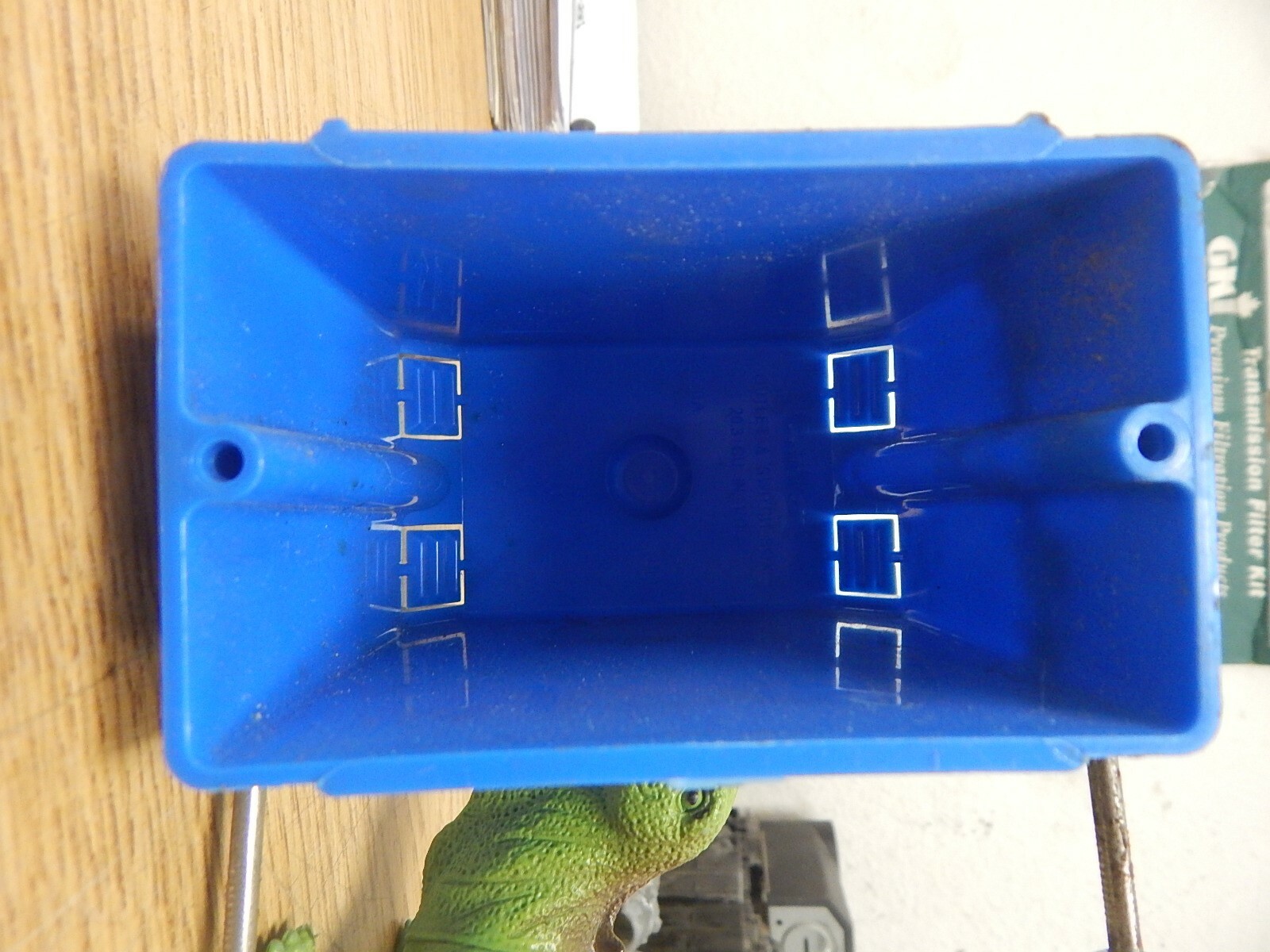 Carlon B120A CA315 2-HR-W-C Puc Blue Outlet Box *FREE SHIPPING*
