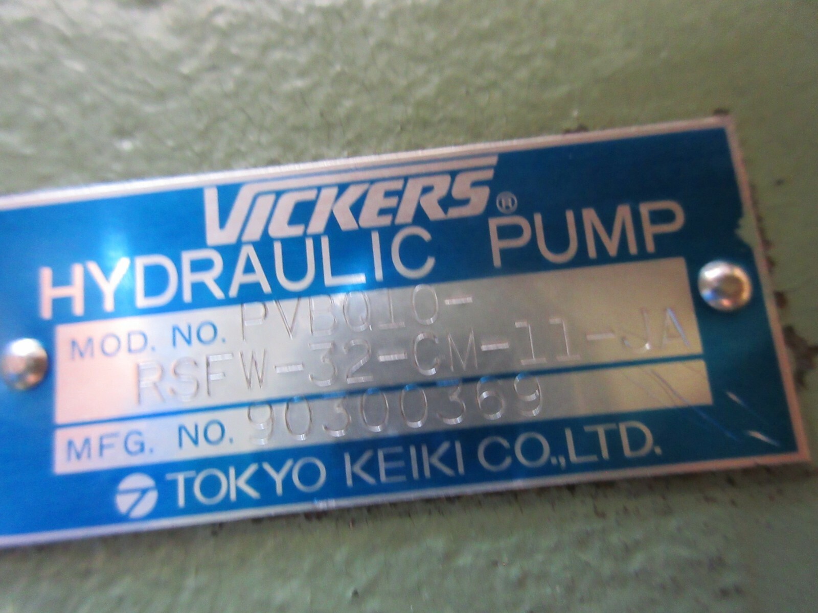 TOKYO KEIKI HYDRAULIC OIL PUMP PVBQ10-RSFW-32-CM-11-JA OKUMA MC4