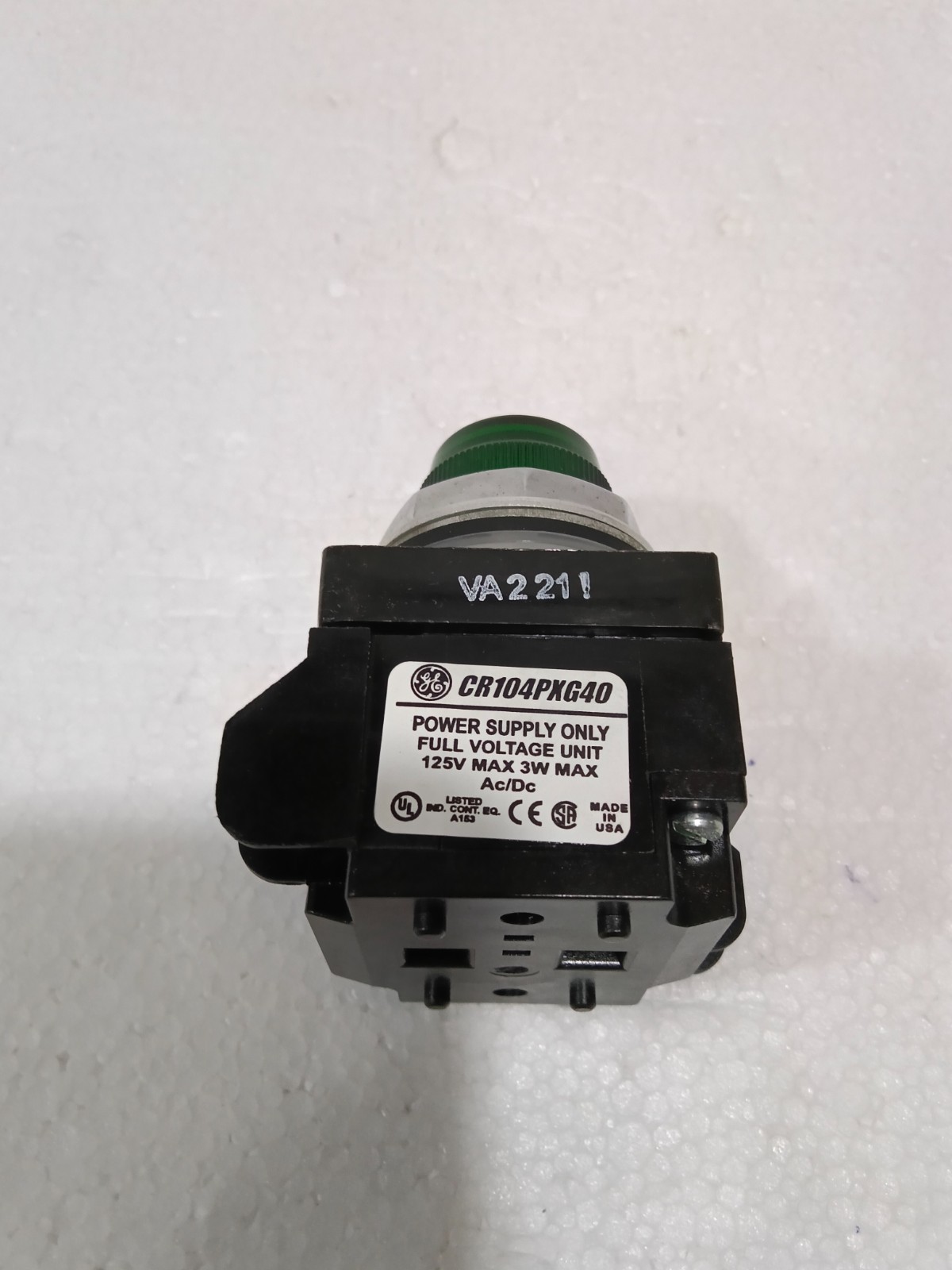 *NEW NO BOX* GENERAL ELECTRIC CR104PXG40 LAMP GREEN LED OIL TIGHT 125 VDC/DC