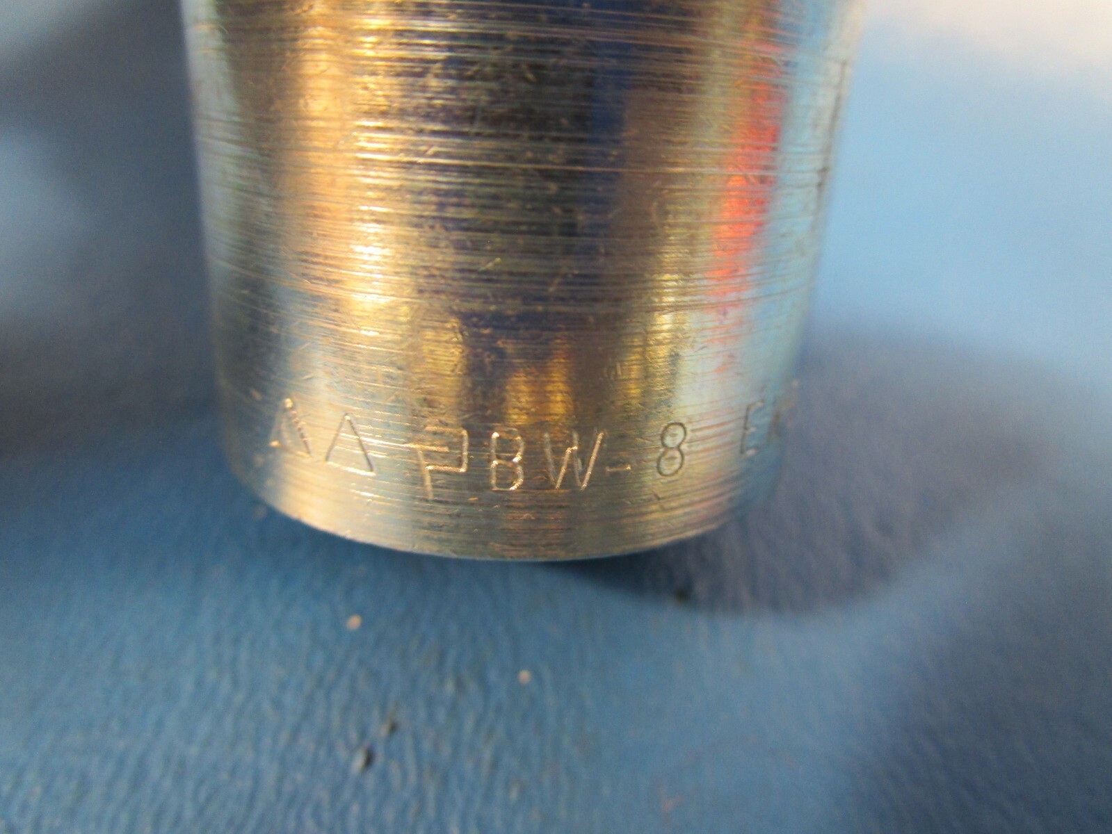 Box of 25 Parker 101BW-8-8, Hydraulic Hose Fitting, 1/2″ Hose x 1/2″ MNPT Crimp