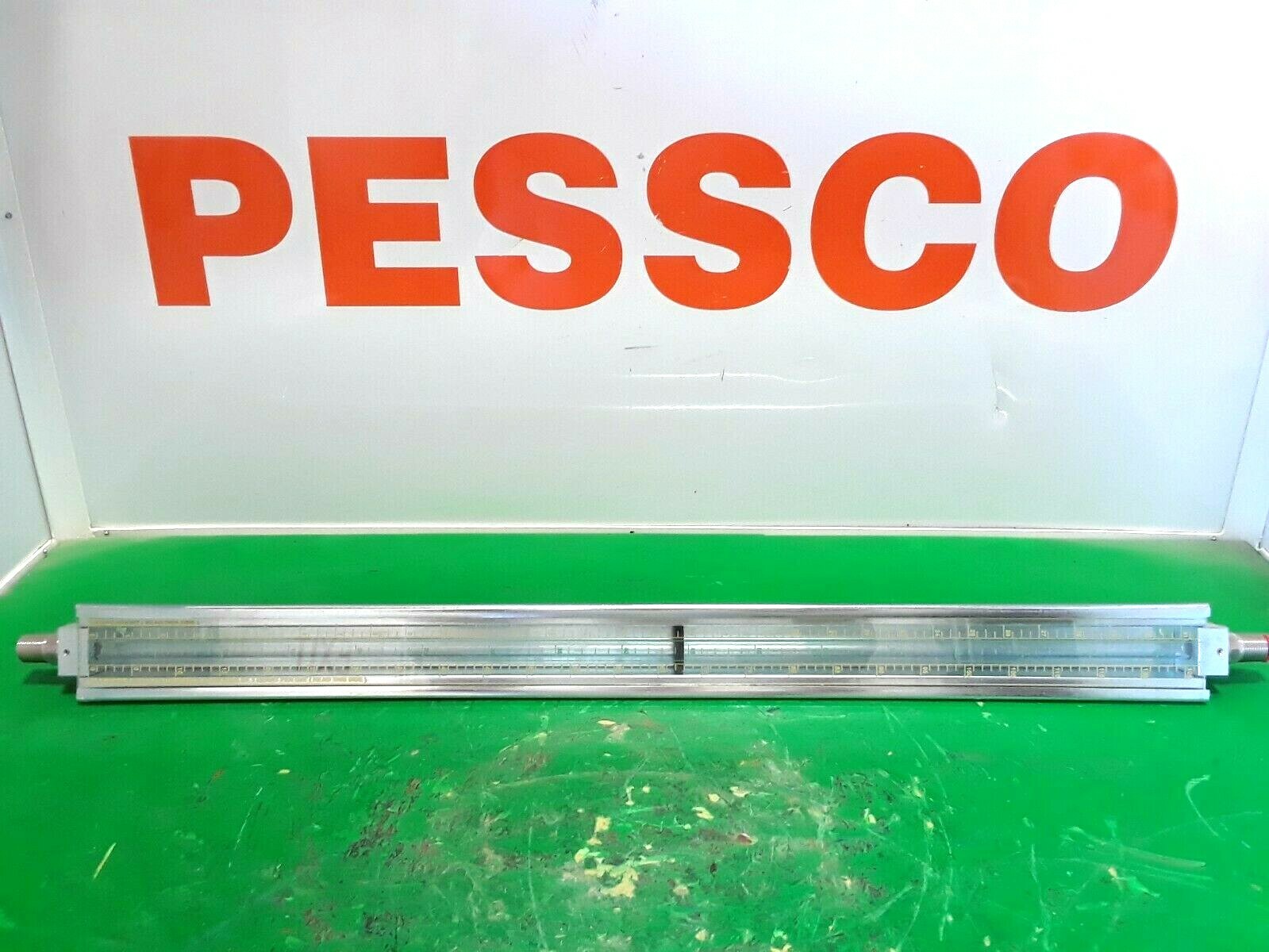 🟠KENCO 5700 SERIES BULK TANK LEVEL GAUGE PESSCO IS OFFERING 1 C071921-13 🗽