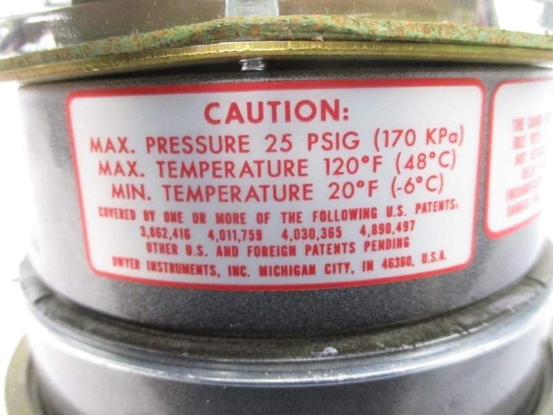 DWYER 3020C 120/240VAC 10A 25PSI 0-20″H2O NSNP
