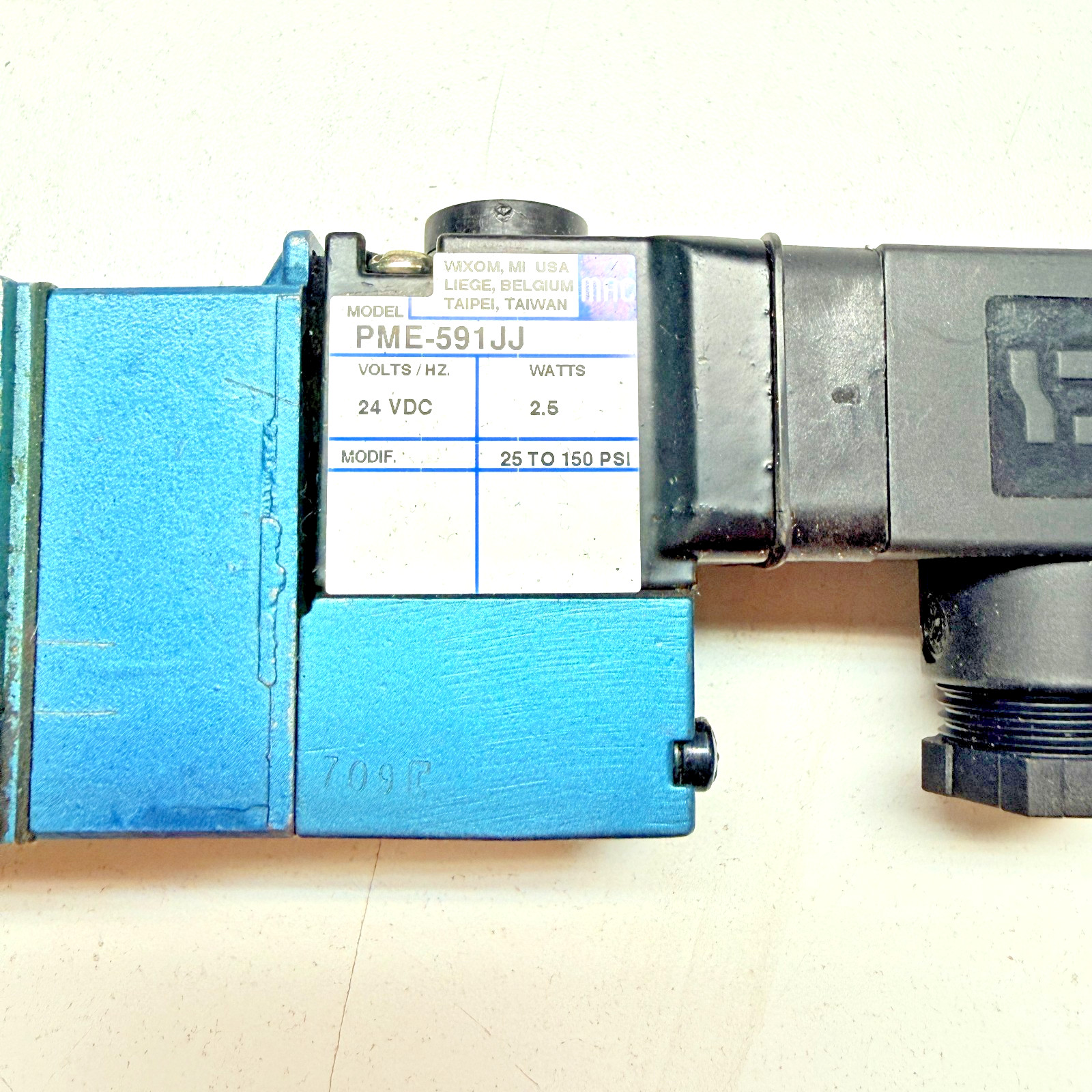 MAC 24V 4-WAY 2P 1/4″ DOUBLE SOLENOID VALVE 821C-PM-591JJ-152