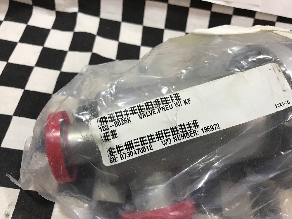 MKS ANGLE VALVE PNEUMATIC, KF-25, 152-0025K, SHIPSAMEDAY