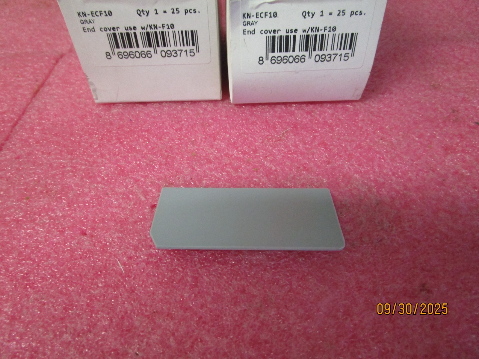Qty (100) Automation Direct Konnect-IT End Cover Use w/KN-F10 Gray # KN-ECF10