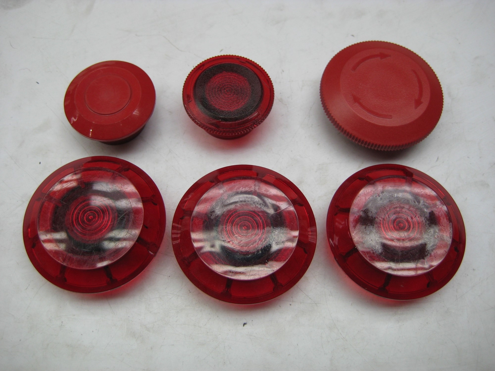 INDUSTRIAL SPARE LOT OF 6 RED PUSH BUTTON CAPS NSNP