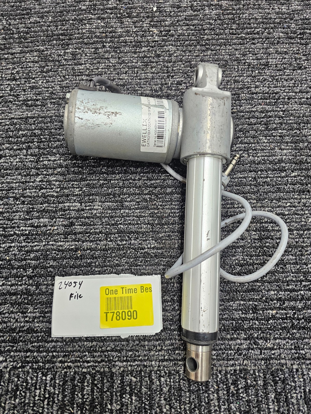 EWELLIX CAT33BX100X1K1G1FSA24CWTTP Linear Actuator 0600048 Rev. 3 *USED
