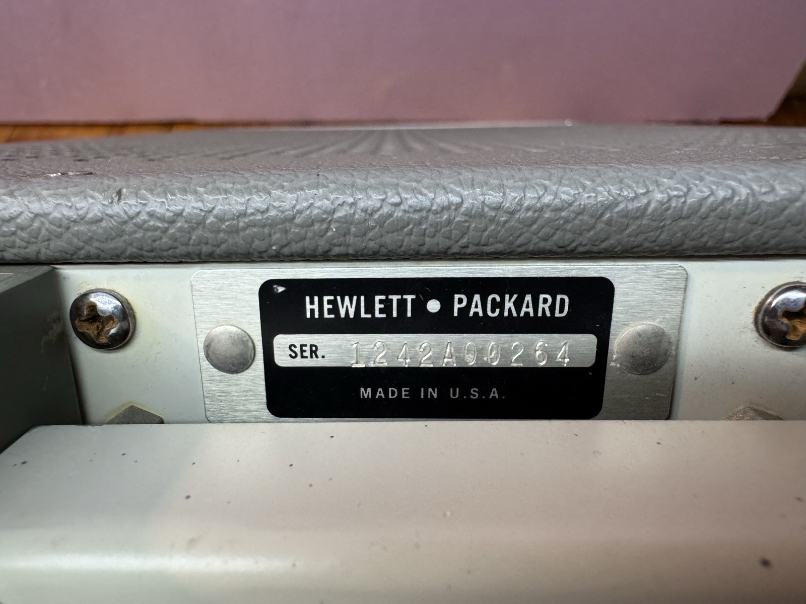 HP Hewlett-Packard 6114A Precision DC Power Supply 0-20V 2A / 20-40V 1A