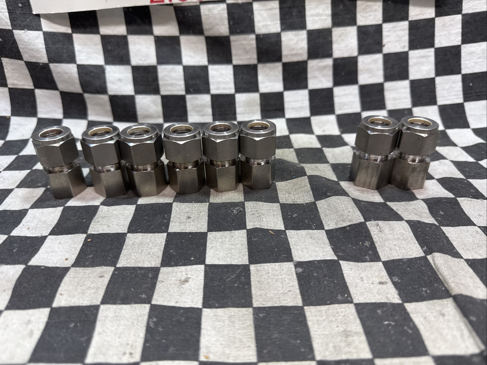SWAGELOK SS-810-7-4 & SS-810-7-6, Female Connector, LOT OF 8 SHIPSAMEDAY