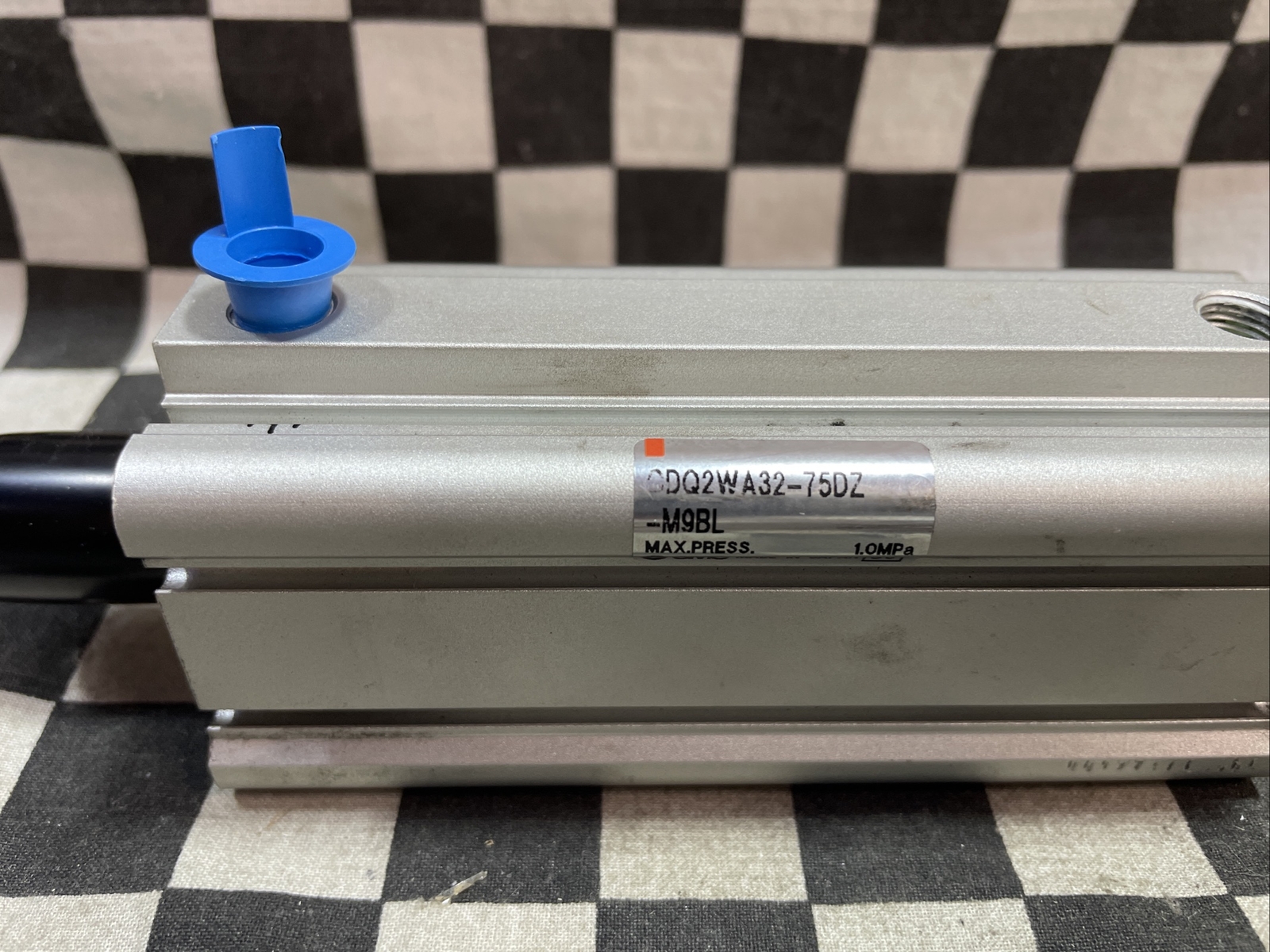 SMC CDQ2WA32-75D2-M9BL, CDQ2WA3275D2M9BL, CQ2 COMPACT CYLINDER, SHIPSAMEDAY