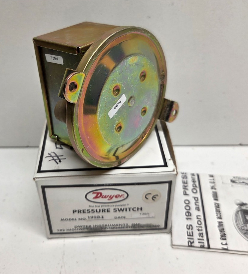 NEW IN BOX! DWYER 15A 480V 1/8″ 0.4-1.6″ WC PRESSURE SWITCH 1910-1