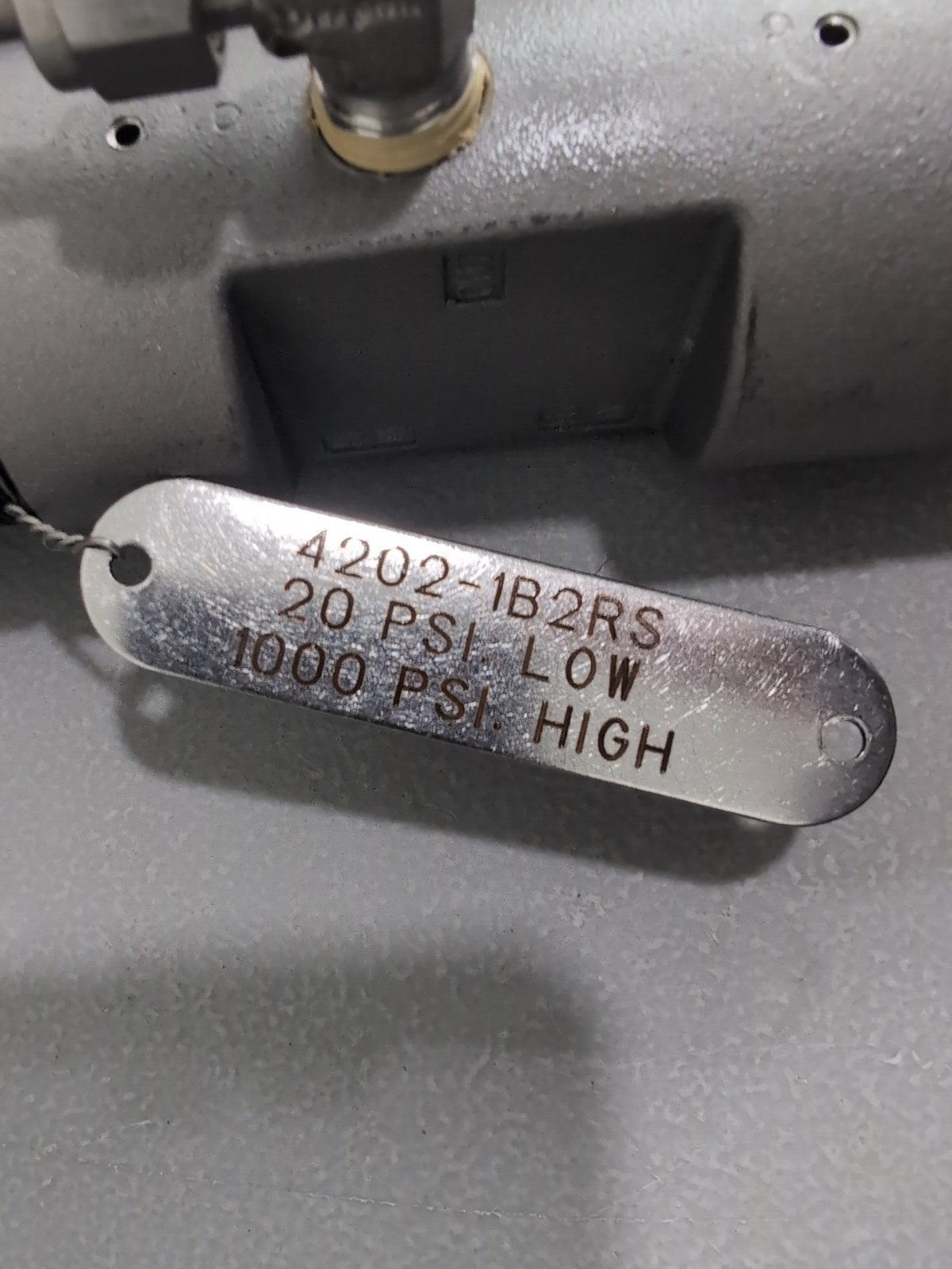 RUELCO HIGH-LOW PILOT ASSEMBLY – SURPLUS