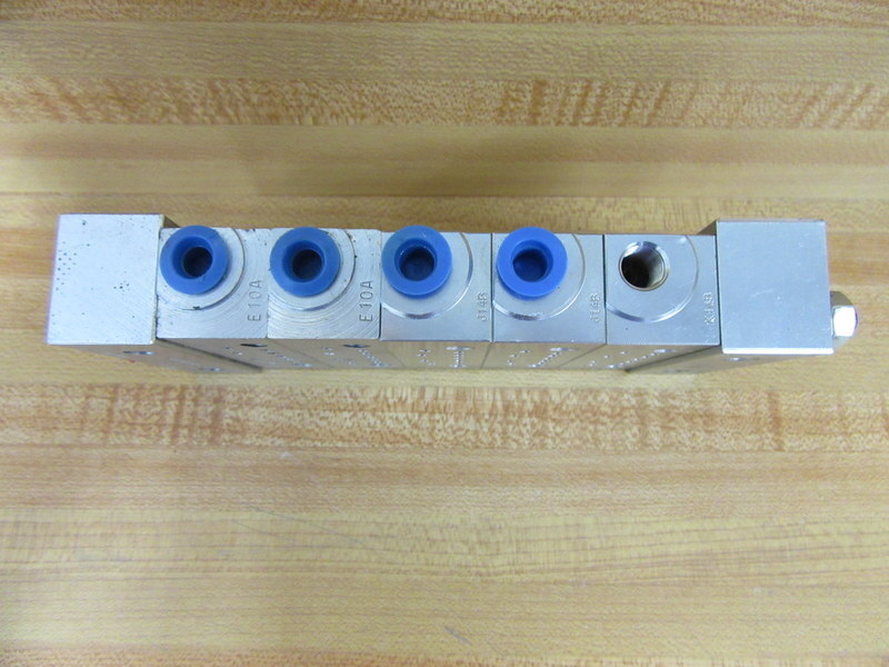 Graco 24G487 Divider Valve Base Plate