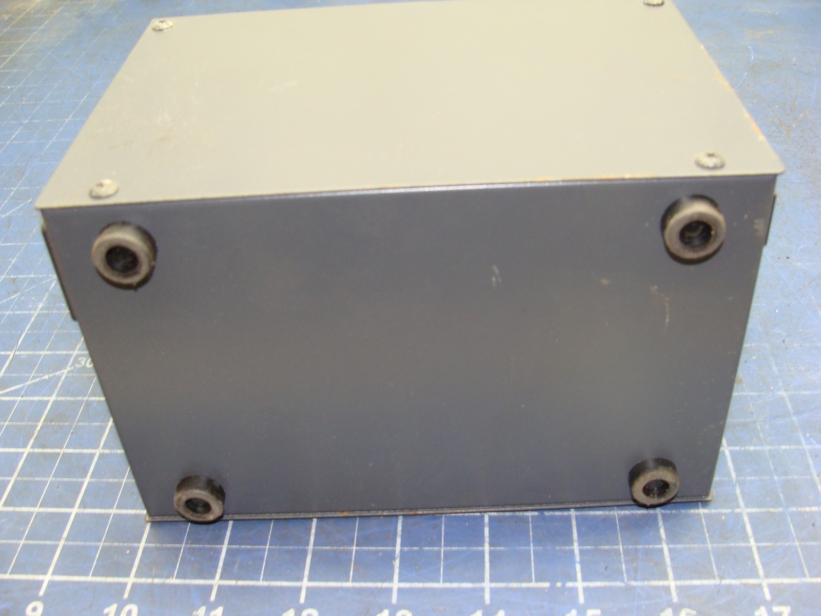 CCS PD2-3024-8 LIGHT SOURCE CONTROLLER