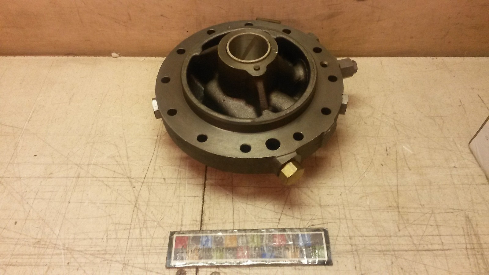 NOS Carrier Pump End Bearing Head 5MF30-314-1 5MF30-554 4130011197654