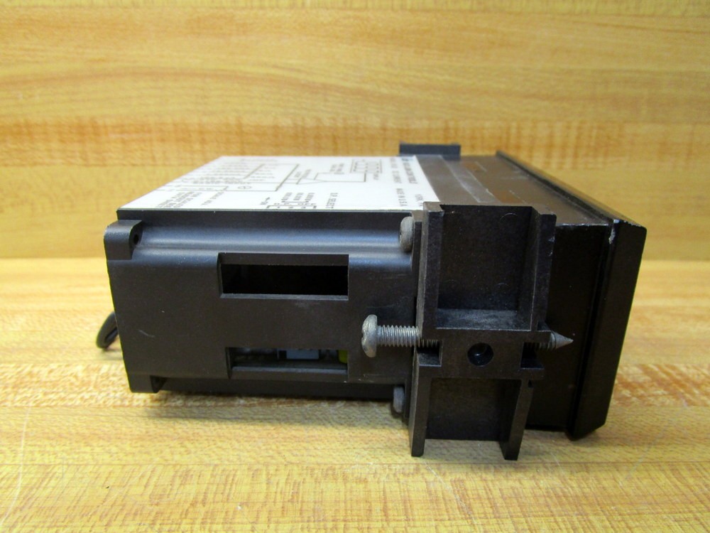Red Lion Controls APLID400 Panel Meter W/Rear Terminal Strip
