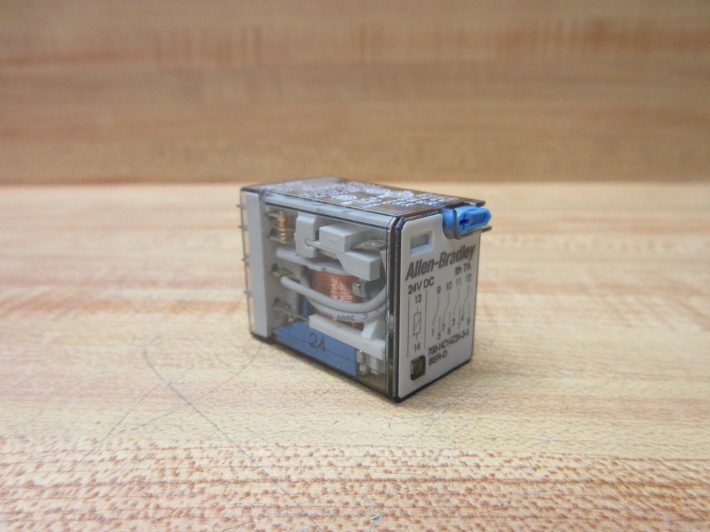 Allen Bradley 700-HC14Z24-3-4-24V DC Relay 700-HC14Z24-3-4-24VDC Series D (Pack