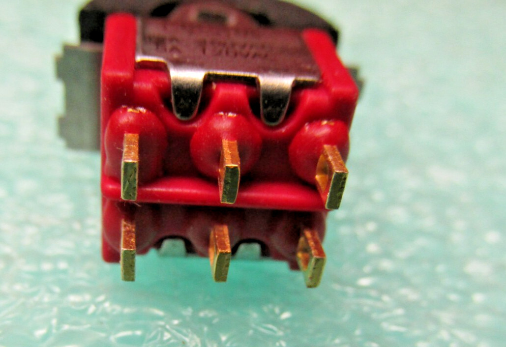 24-NEW 2PC C&K Components U213 Miniature Toggle Switch 6-PIN 2A 120VAC ON ON MOM