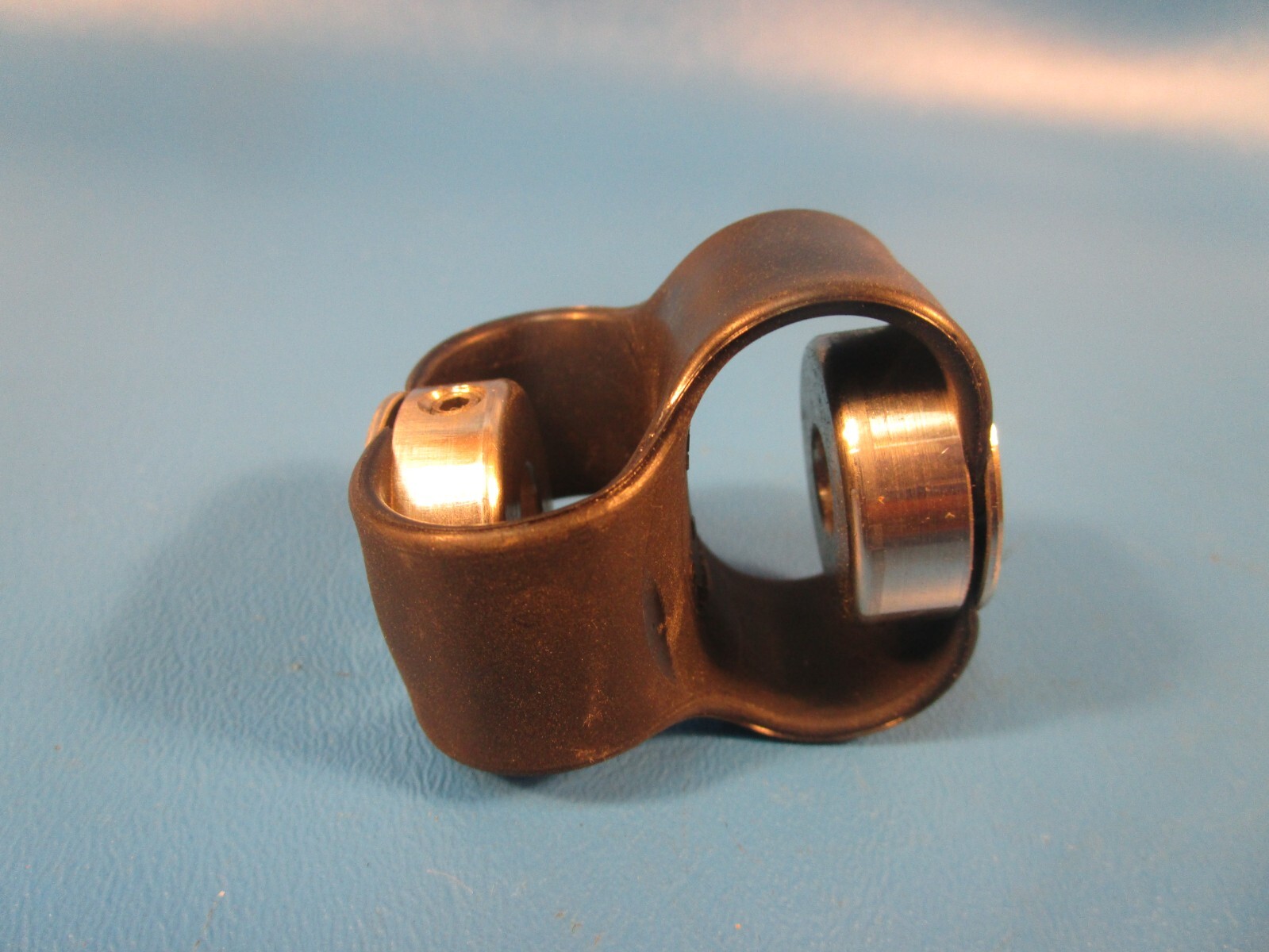 LOT OF 2 OILITE 5826SS6SSM3 FLEXIBLE BEARING, K-COUPLING 5802 SERIES BORE 3/8″ X