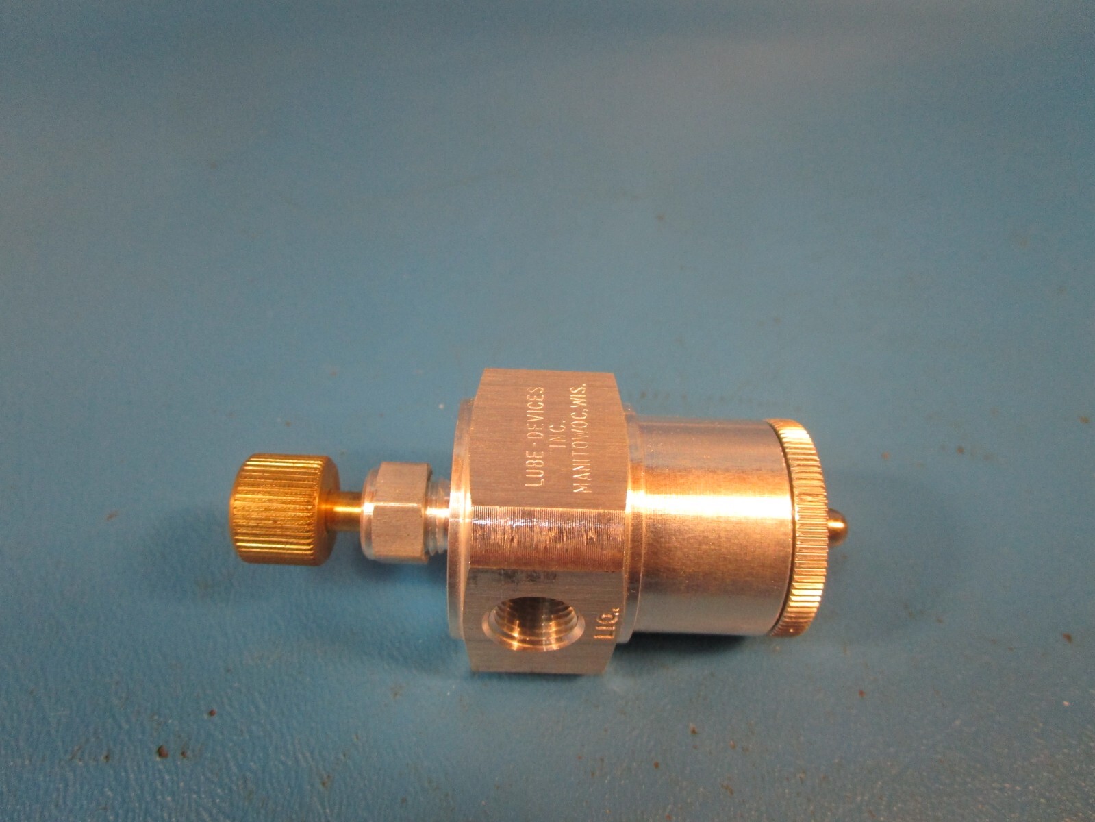 LDI SV101, Multi-Point Spray Valve, Air-Operated, Flat Pattern Flow, Aluminum