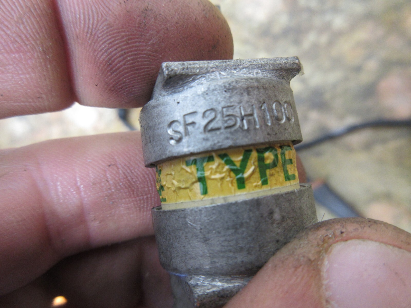 KYOSAN CLEAR UP FUSE SF25H100 LOT OF 2 PIECES