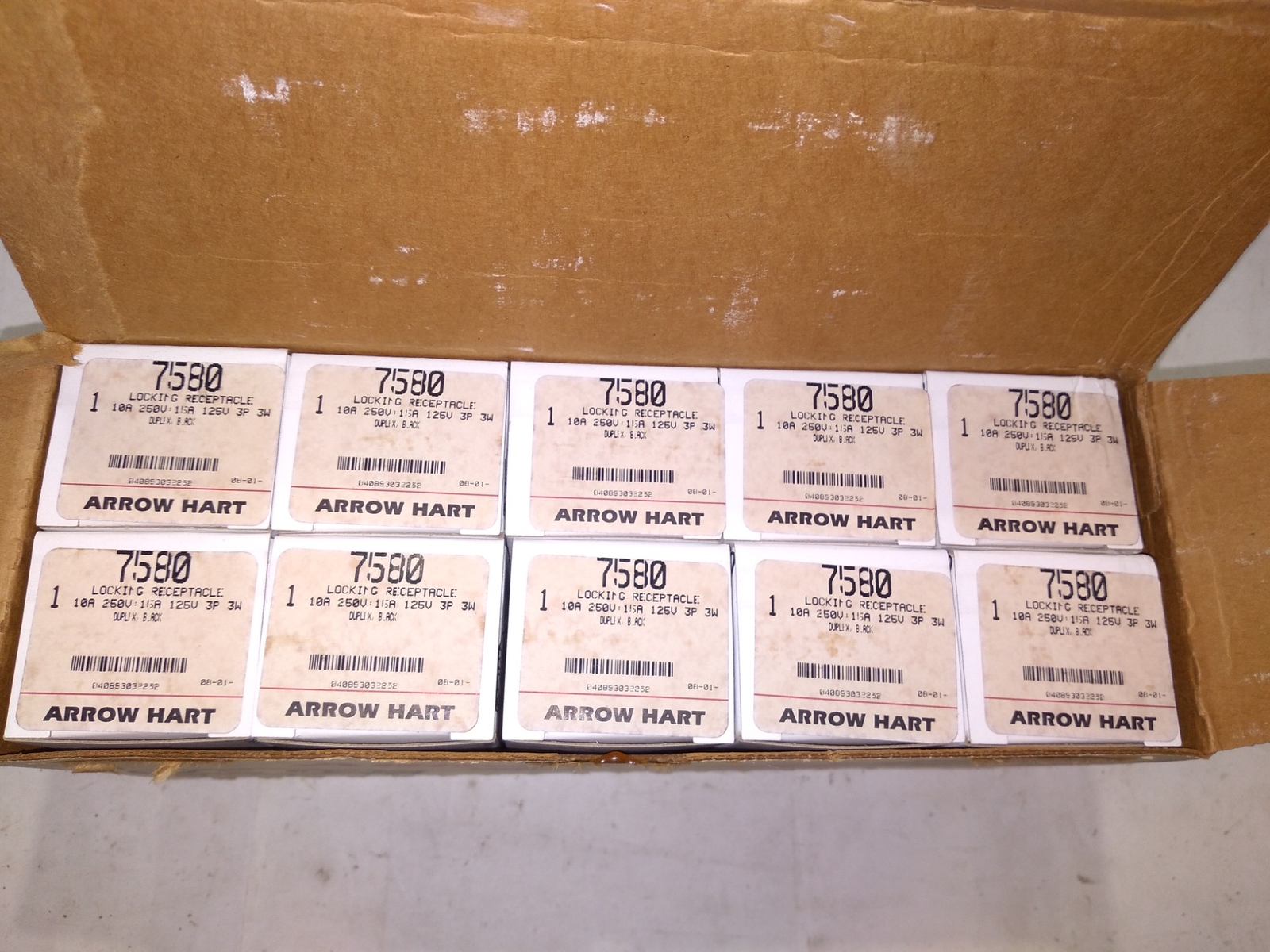 COOPER ARROW HART 7580 10-15A 125-250V 3P 3W LOCKING RECEPTABLE DUPLEX 10 IN BOX