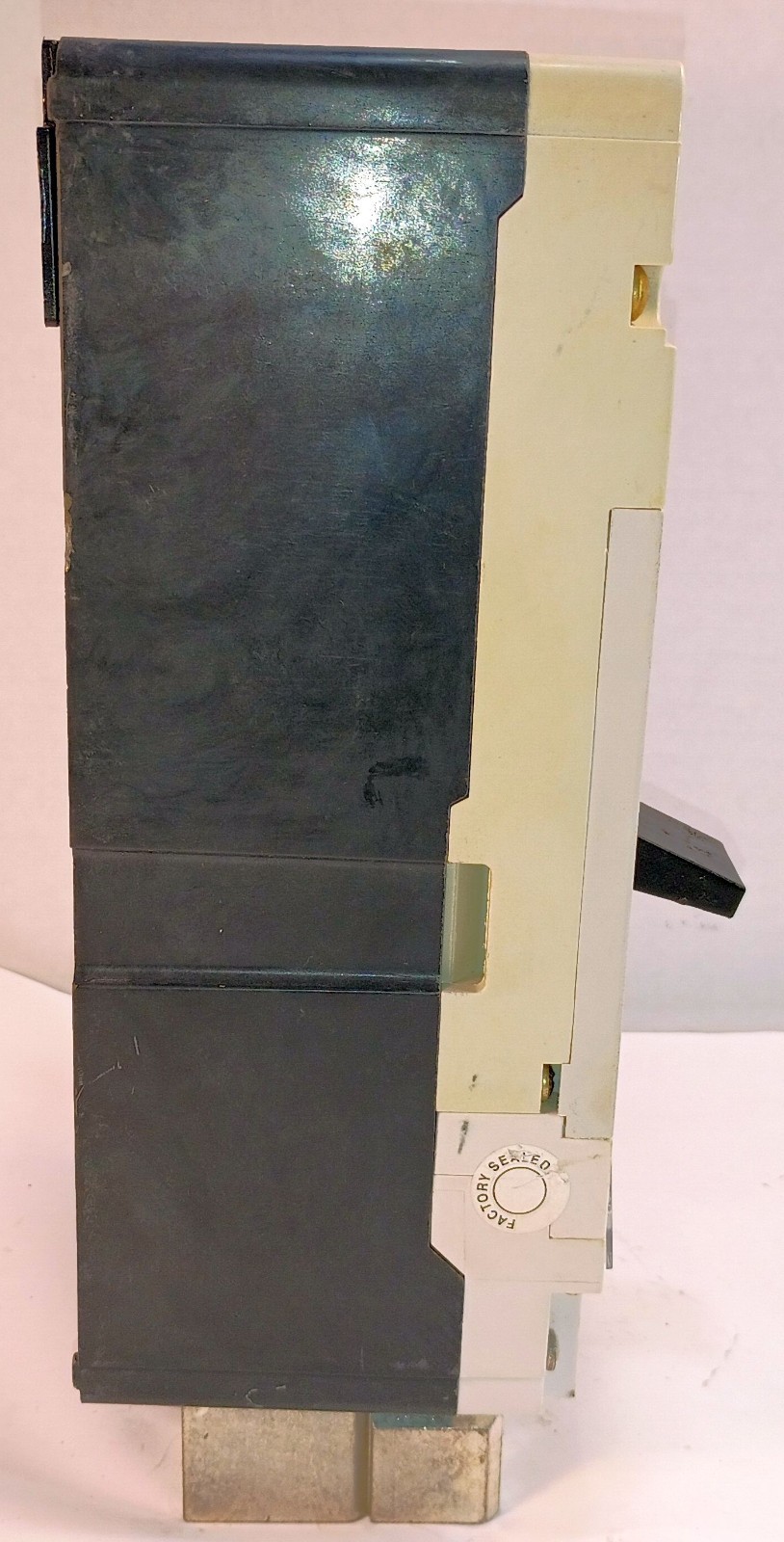 1 USED EATON LGH3630NN L630H 600 AMP MOLDED CASE CIRCUIT BREAKER **MAKE OFFER**