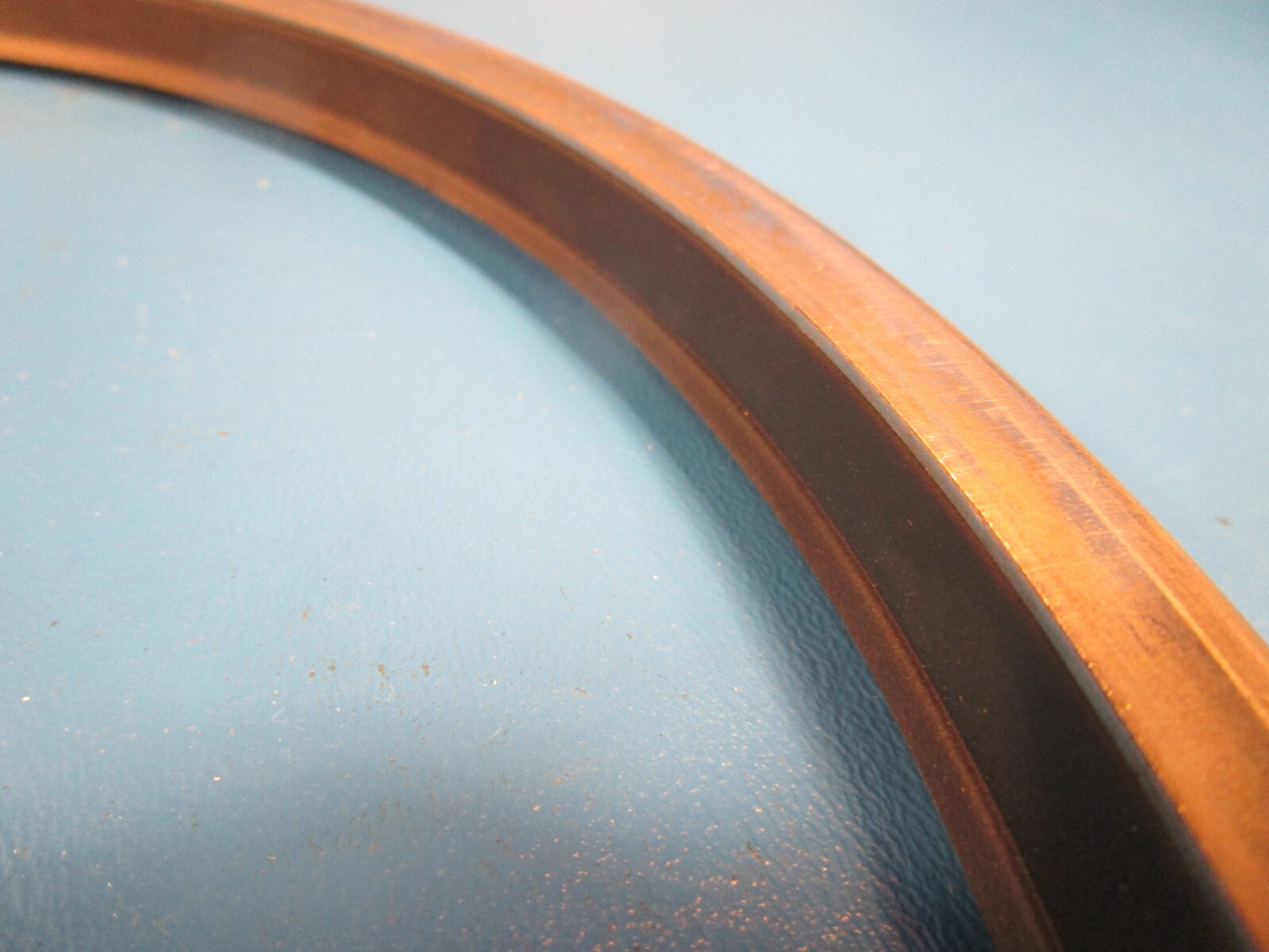 Garlock 21086 3660, Klozure® 53×3660 Oil Seal, 10″ Shaft Dia., 11″ OD, 0.563″