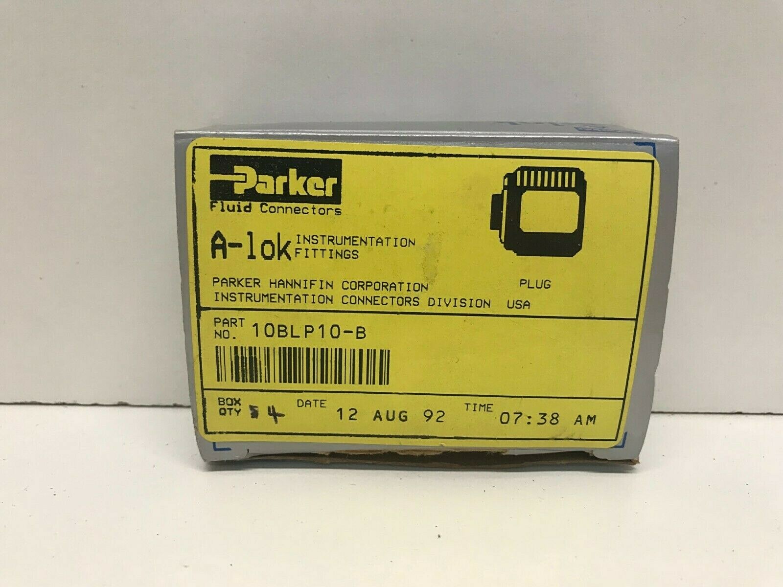 BOX OF 4 NEW PARKER 5/8″ TUBE BRASS PLUGS 10BLP10-B
