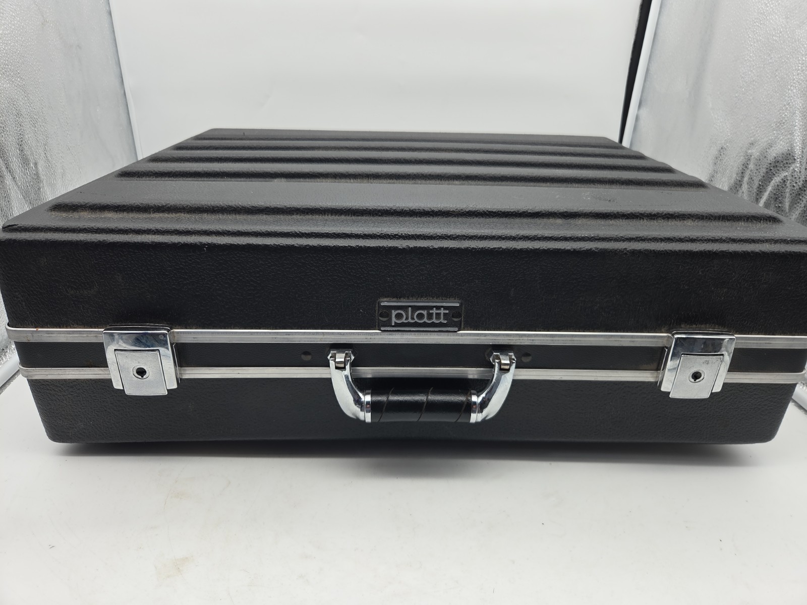 Platt 2407 Medium Duty ABS Series Case, 24” x 18” x 8″ Exterior, W/ Keys