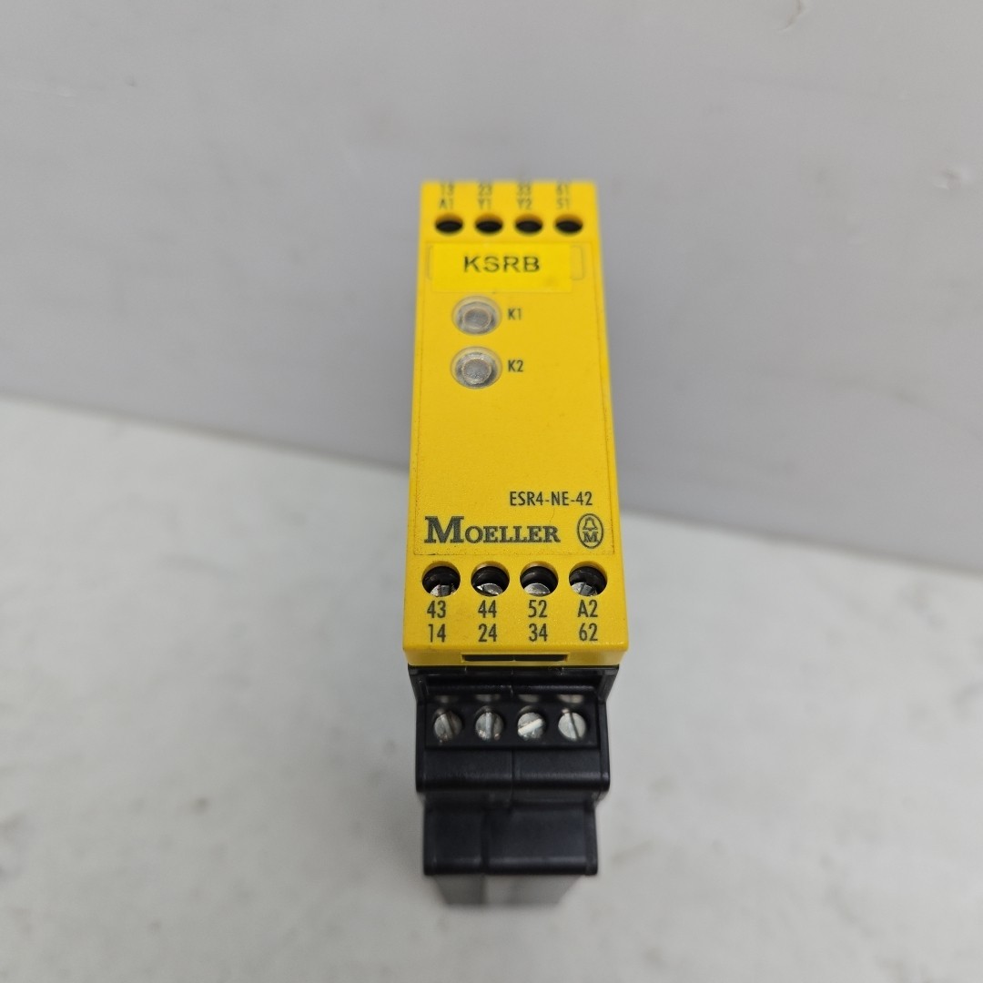 Moeller ESR4-NE-42 Safety Relay 24V Ac/Dc 50/60Hz 230Vac 6A 18815601 Used See Pi