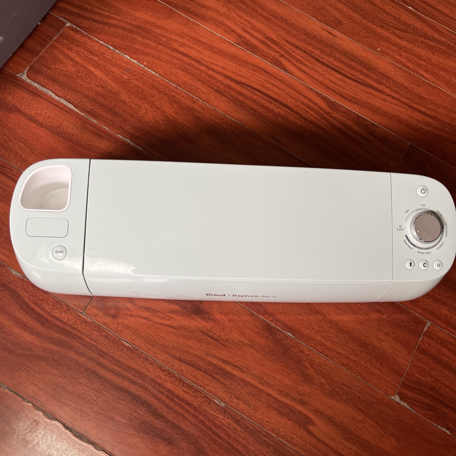 Cricut Explore Air CricutAIR2-8A6C Smart Cutting Machine working stock t8