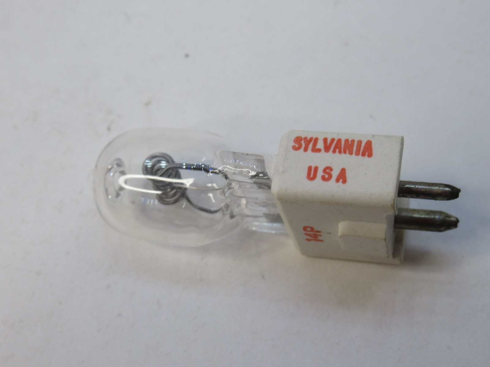 Radiac / Sylvania DYS/DYV/BHC 120V 600W Projector Replacement Bulb (New – Lot 3)