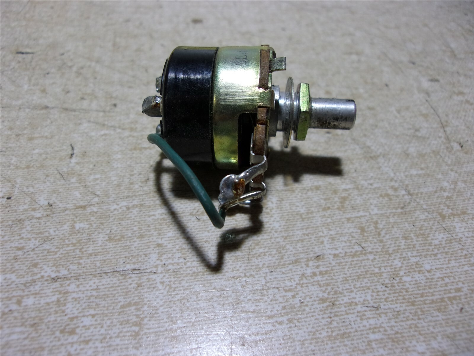 Potentiometer B10K #12 *FREE SHIPPING*