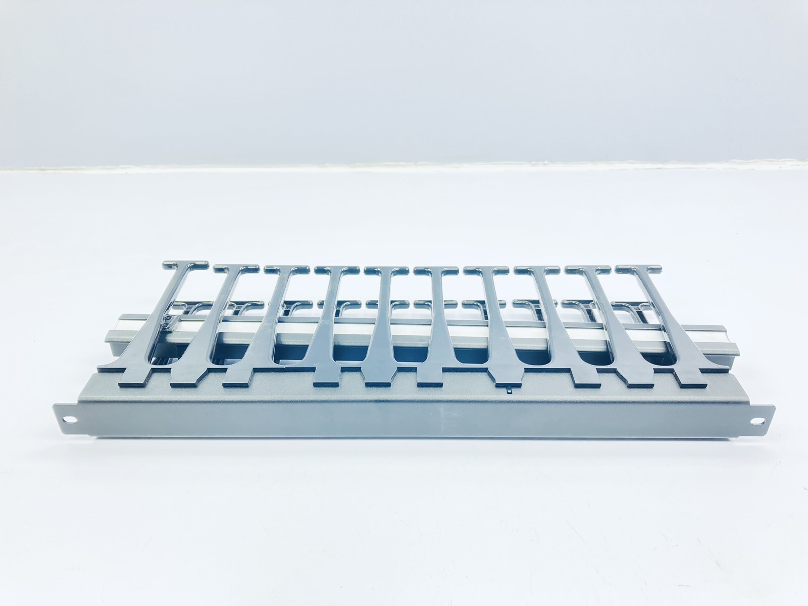 UNSED CHATSWORTH IIS-735441 PRODUCTS HORIZONTAL CABLE MANAGER