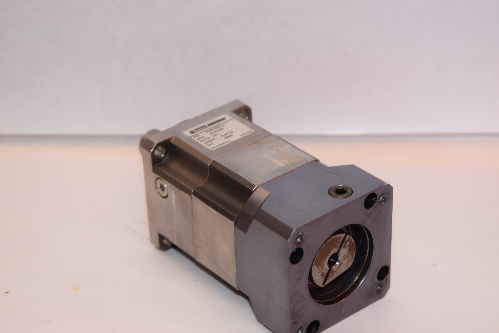 PARKER Bayside PS60-050-LU PS60050LU 50:1 Ratio 5/8″ Shaft Up Gear Head (NEW)