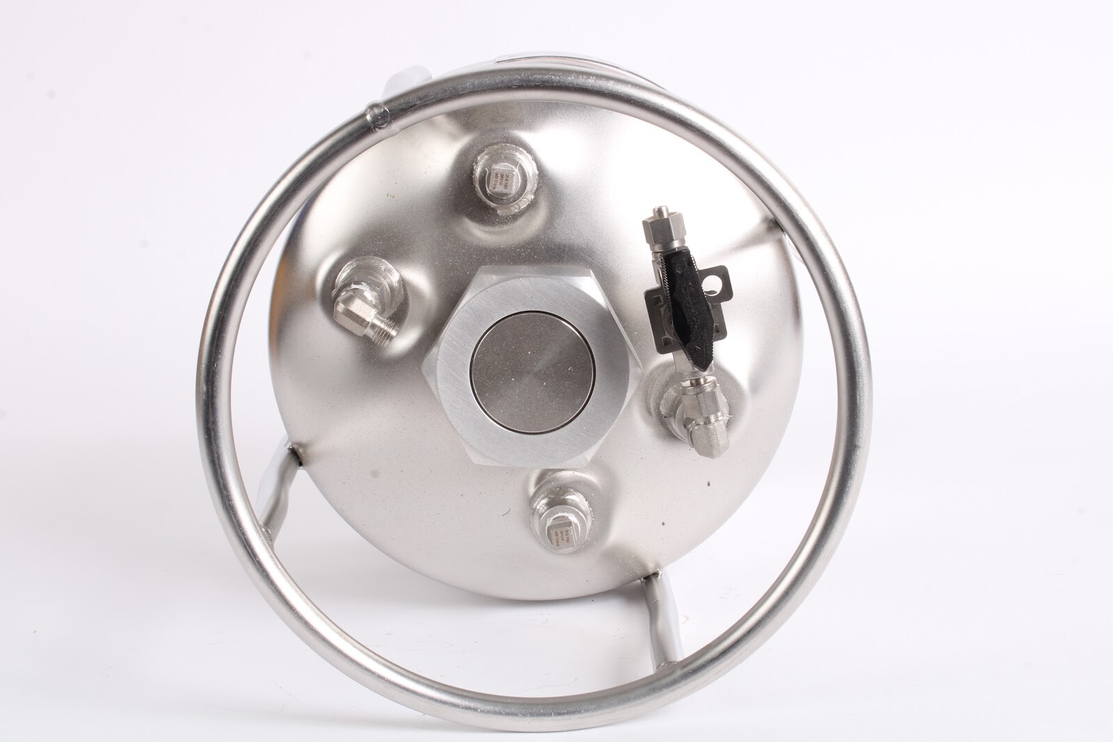 Apache MAWP 165 PSI at 100 Degree F MDMT -20 F at 165 PSI MAT’L 316L Vessel