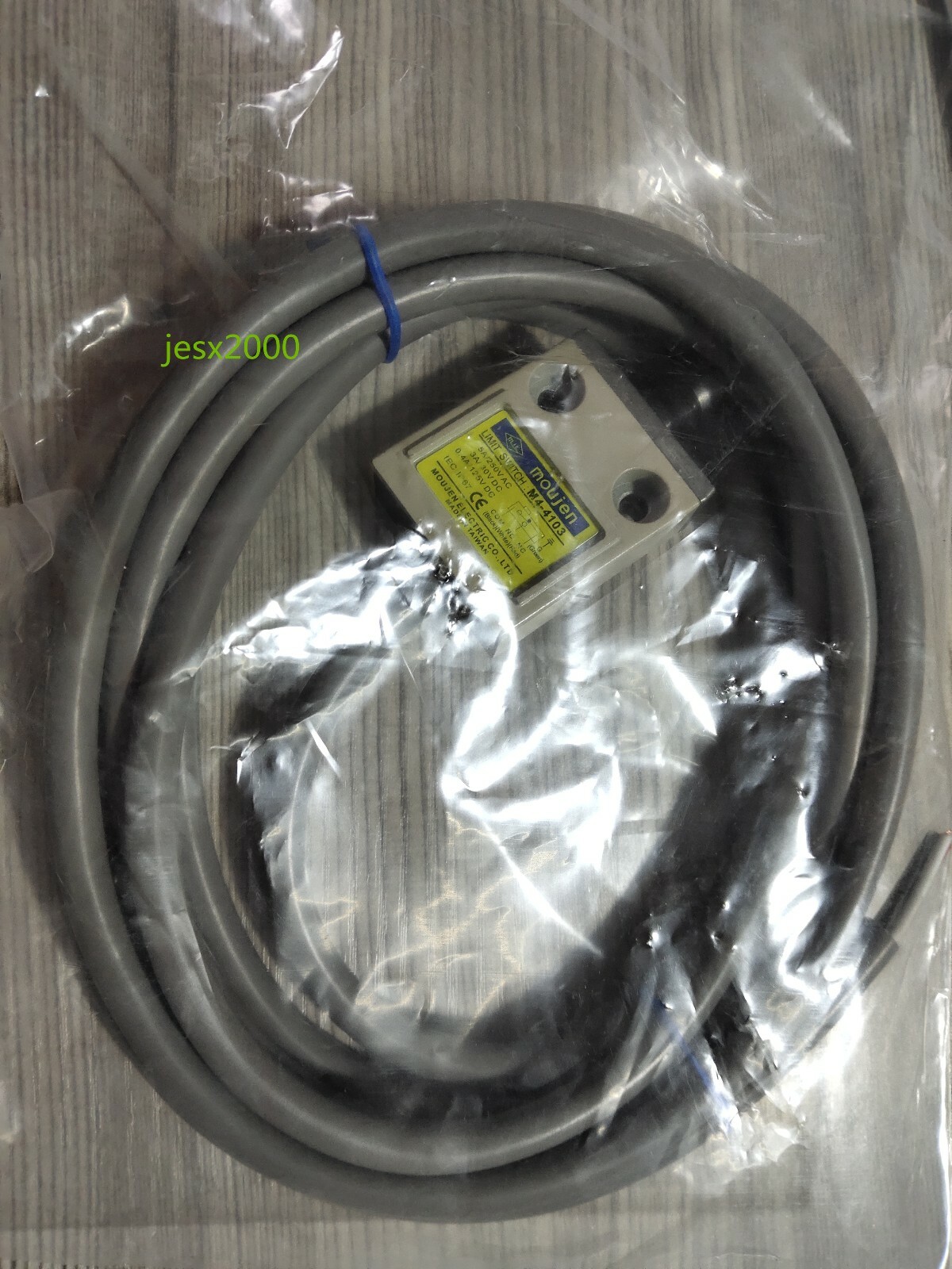 1PC Moujen limit switch limit switch M4-4103