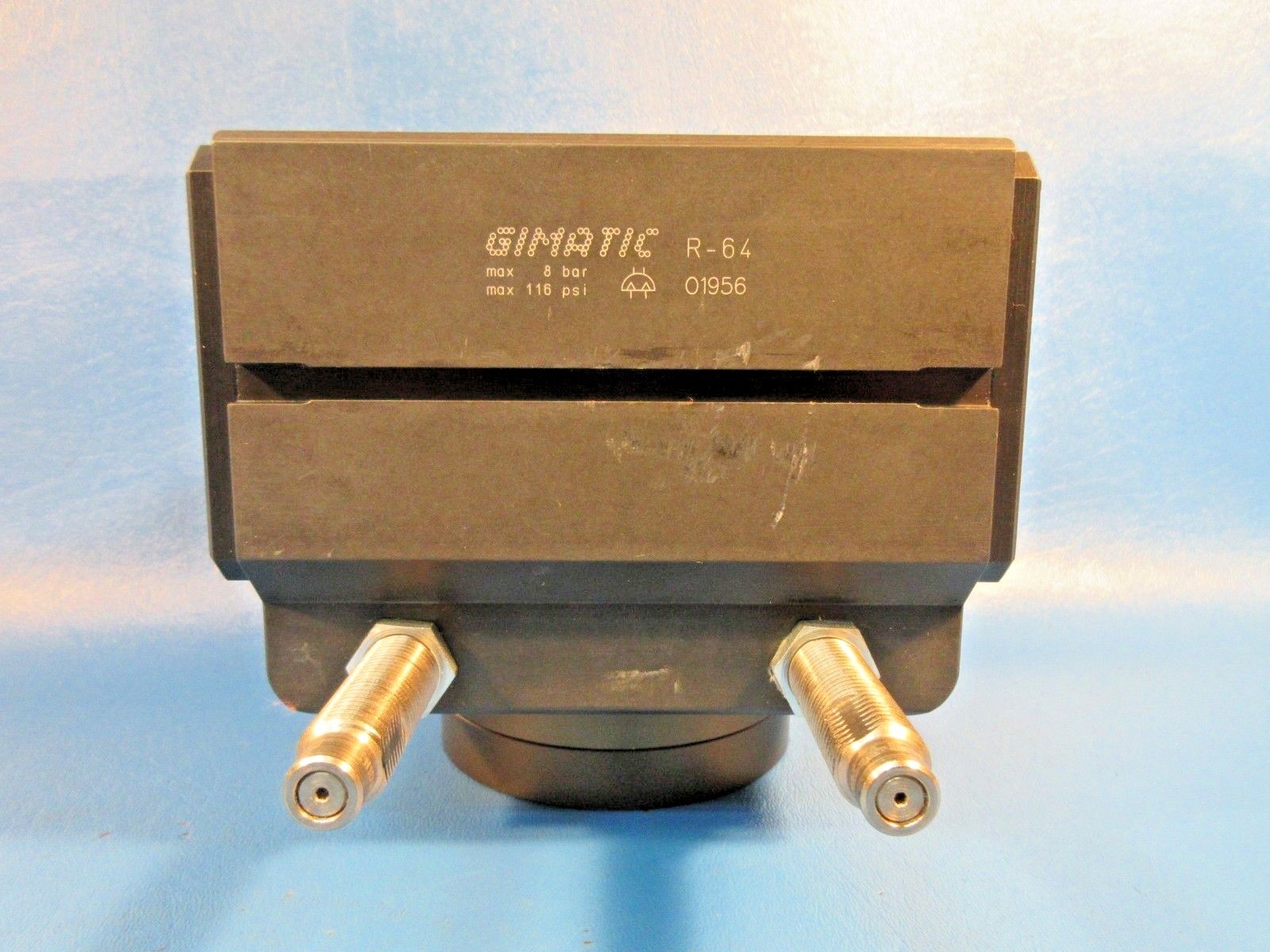 Gimatic R-64, 3 Position Pneumatic Swiveling Unit