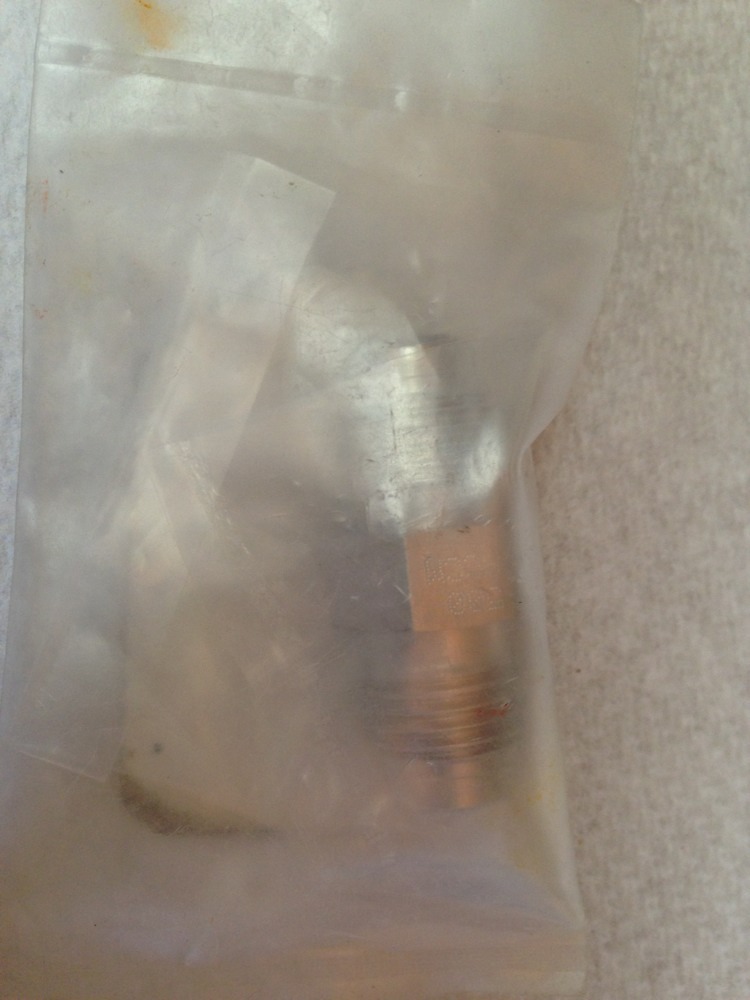 Mott High Purity Porous Metal Flow O2, 500 SCCM, 35 Psi, 1/4″ Male VCR, F#15