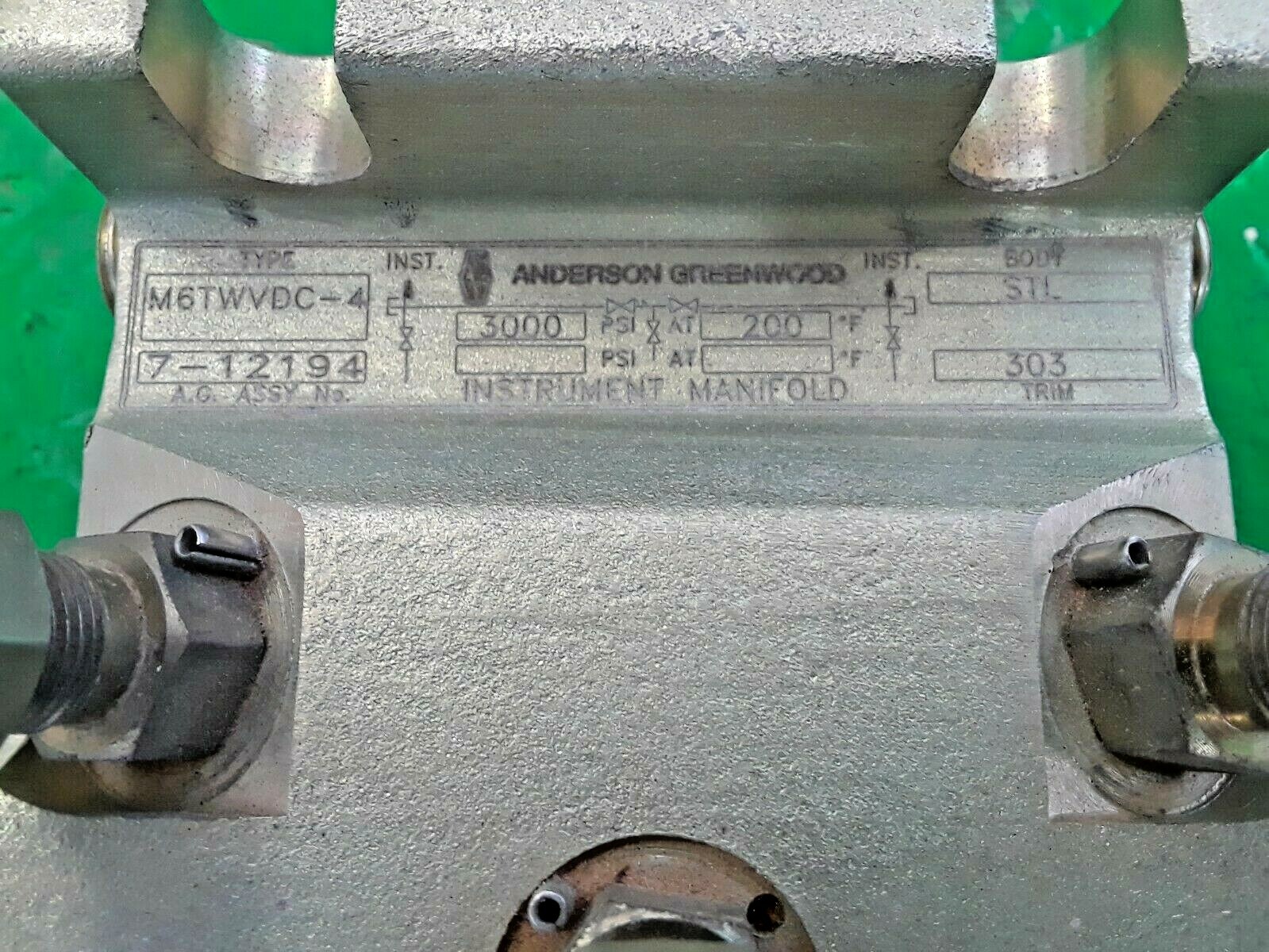 🟠 ANDERSON SS 5 VALVE MANIFOLD M6TWVDC-4 PESSCO IS OFFERING 1 R060721-4-5 🗽