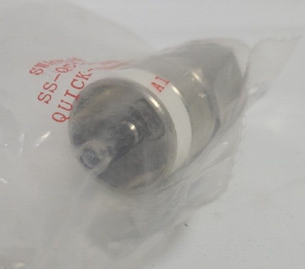 GENUINE Swagelok SS-QC4-S-4PFK6 Stainless Steel Quick Connect Keyed Stem